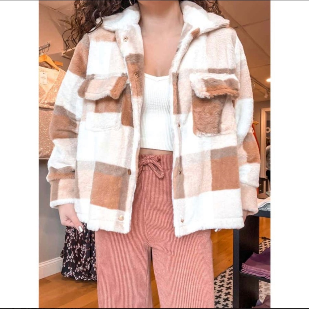 Plaid Shacket LOWEST PRICE NWT